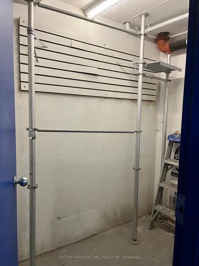 Additional image 39 of 100 Hayden St Unit 1109