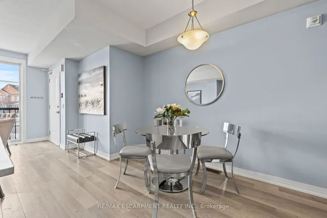 Additional image 19 of 1200 Main St Unit 102