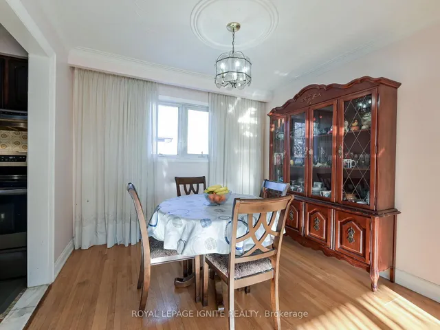 Additional image 12 of 7660 Darcel Ave