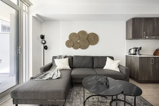 Additional image 22 of 27 Bathurst St Unit 517W