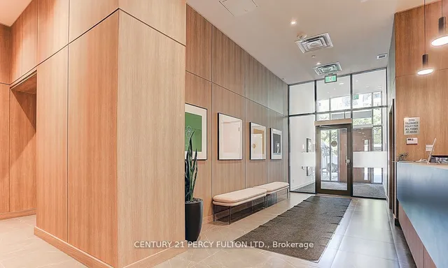 Additional image 3 of 81 Wellesley St Unit 904