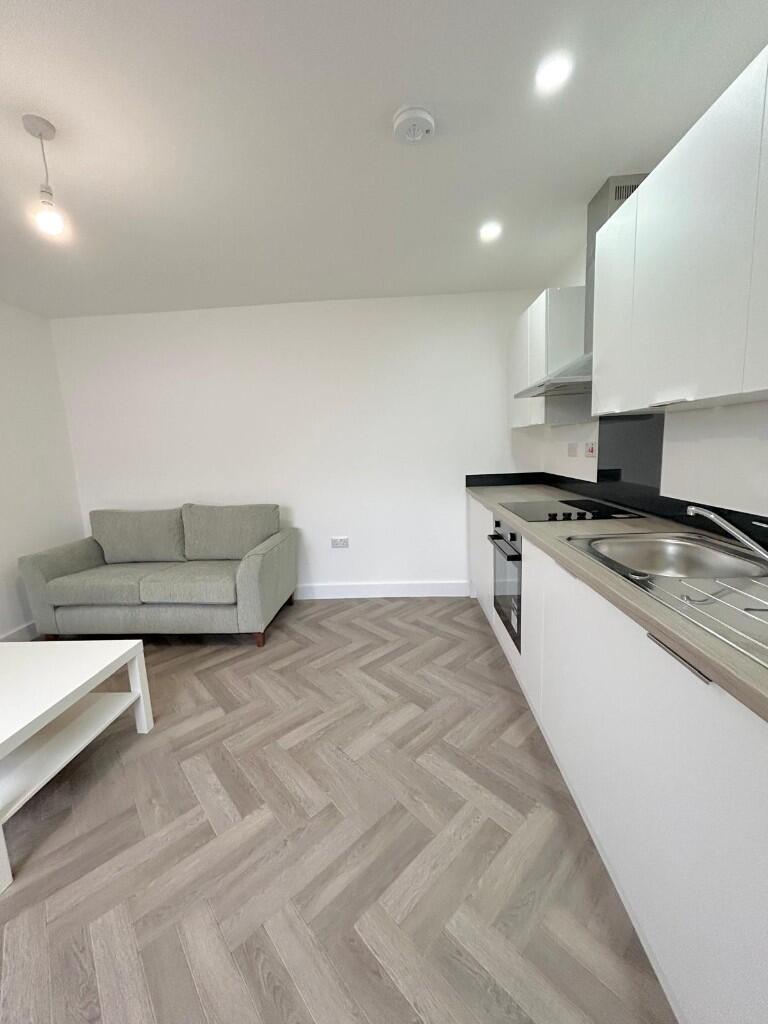 Additional image 5 of Claude Road, Cardiff(City), CF24