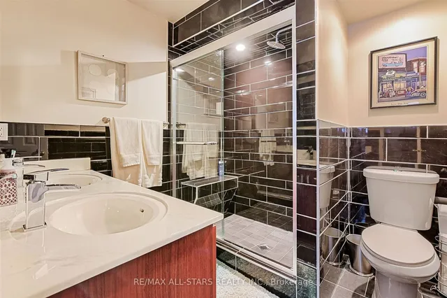 Additional image 26 of 50 Markham Rd Unit 15