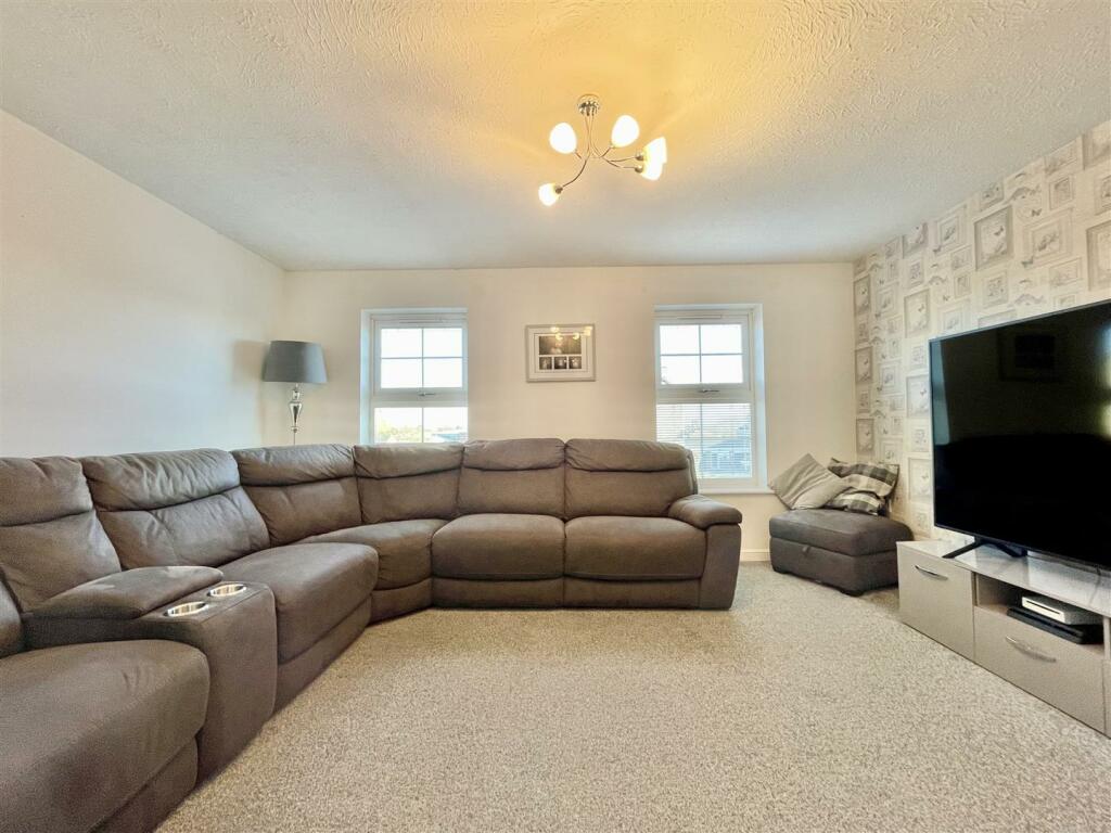 Additional image 5 of Braine Croft, Bradford