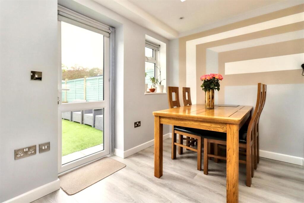 Additional image 4 of Popular position on the outskirts of Clevedon