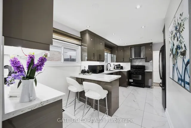 Additional image 12 of 40 Tealham Dr