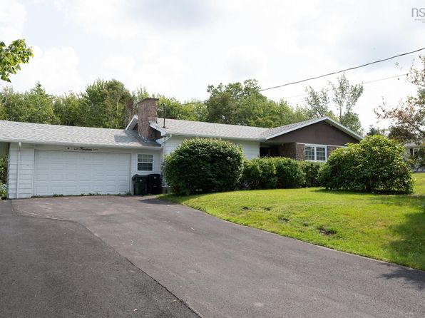 14 Tower Hts, Mira Road, NS B1P 2C4