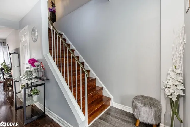 Additional image 17 of 20 Hillpark Trail