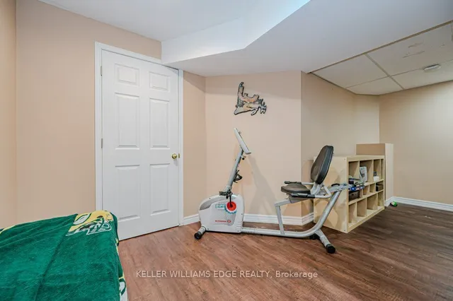 Additional image 38 of 5137 Porter St