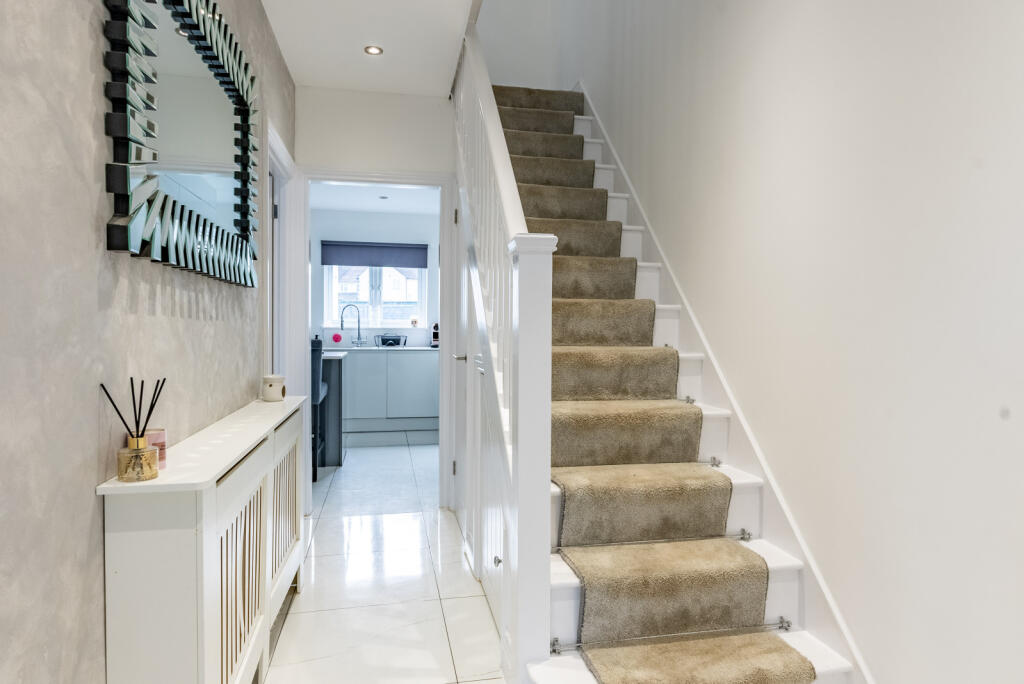 Additional image 10 of Peters Avenue, London Colney, St. Albans, Hertfordshire, AL2