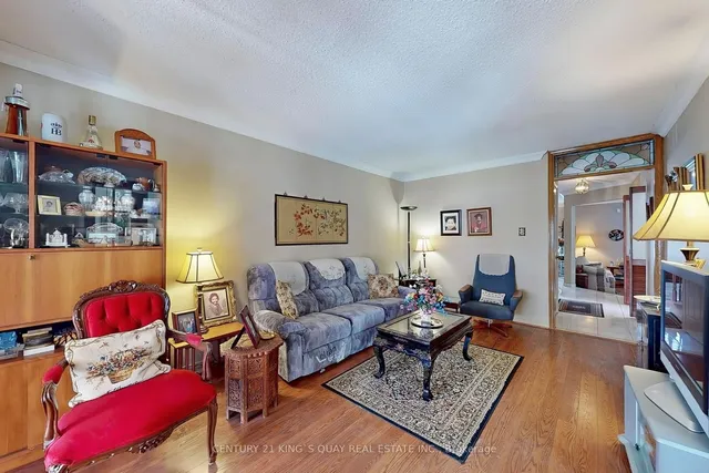 Additional image 9 of 37 Carl Cres