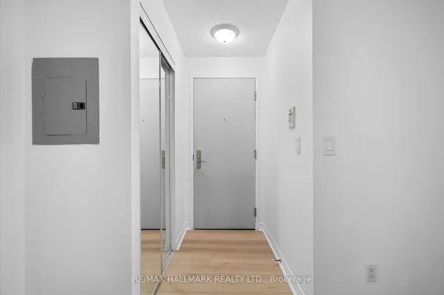 Additional image 7 of 761 Bay St Unit 2303