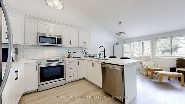 Additional image 8 of 1894 Kirkwall Cres Unit 20