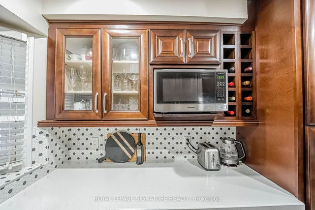 Additional image 23 of 554 Galaxy Crt