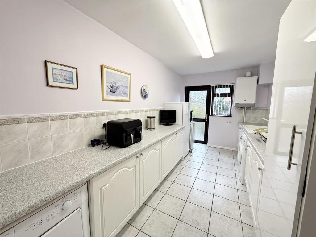 Additional image 14 of Chestnut Close, Streetly, Sutton Coldfield