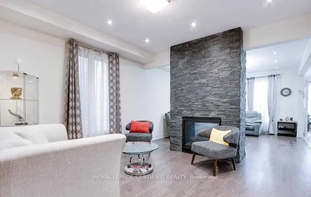 Additional image 6 of 3 Lower Thames Dr