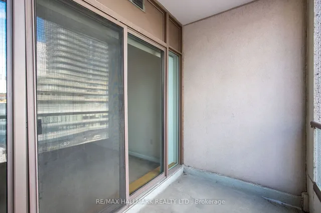 Additional image 19 of 909 Bay St Unit 709