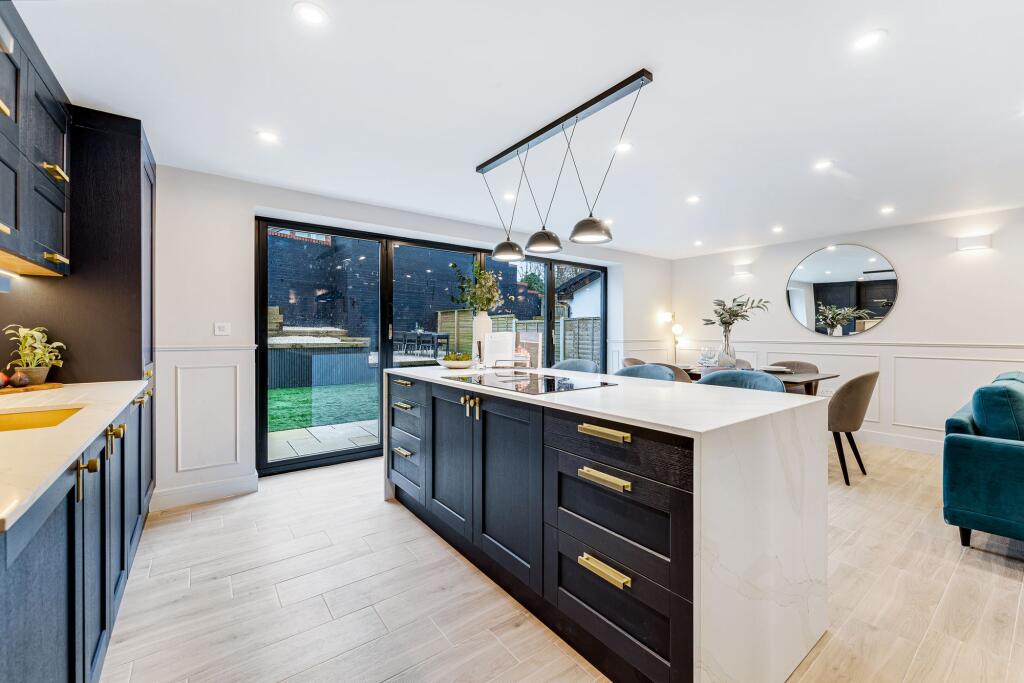 Additional image 10 of Valley View, Park Avenue, Ramsbottom BL0 0 | Luxurious and Energy-Efficient Living