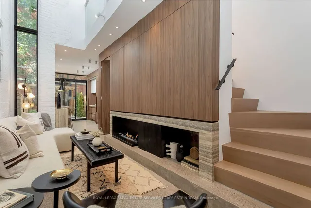 Additional image 6 of 100 Sumach St