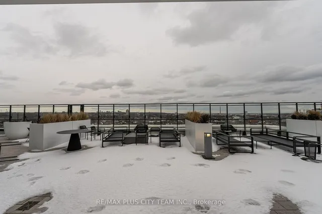 Additional image 18 of 5 Defries St Unit 324