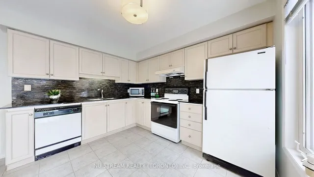 Additional image 12 of 29 Rosebank Dr Unit 202