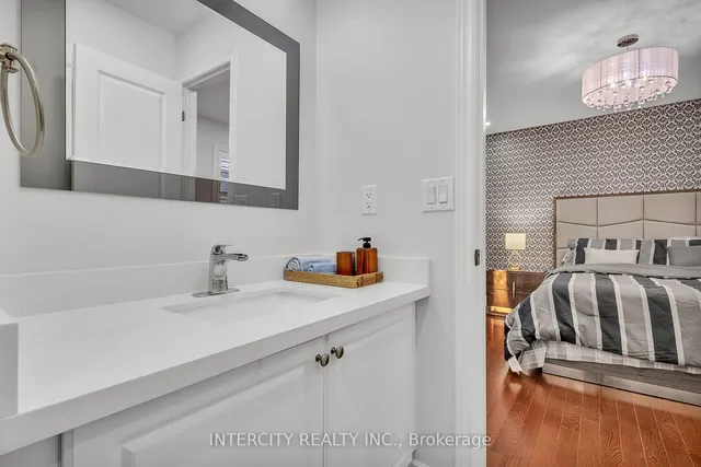 Additional image 30 of 22 Pasadena Ave