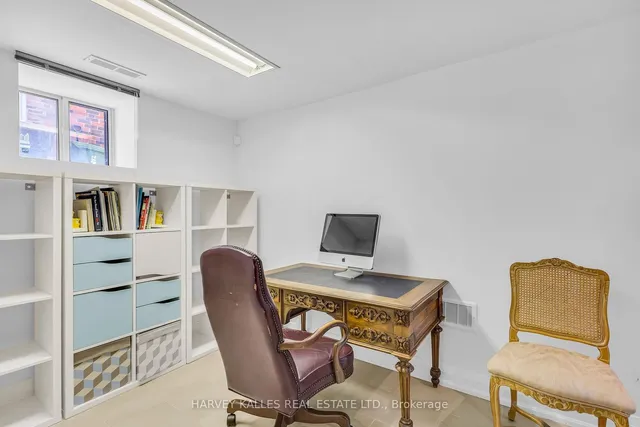 Additional image 37 of 440 Glengarry Ave