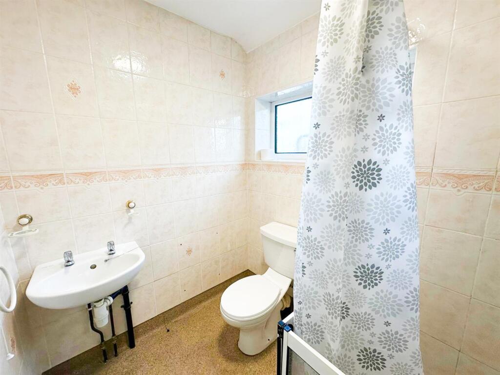 Additional image 4 of Kings Drive, Bradford