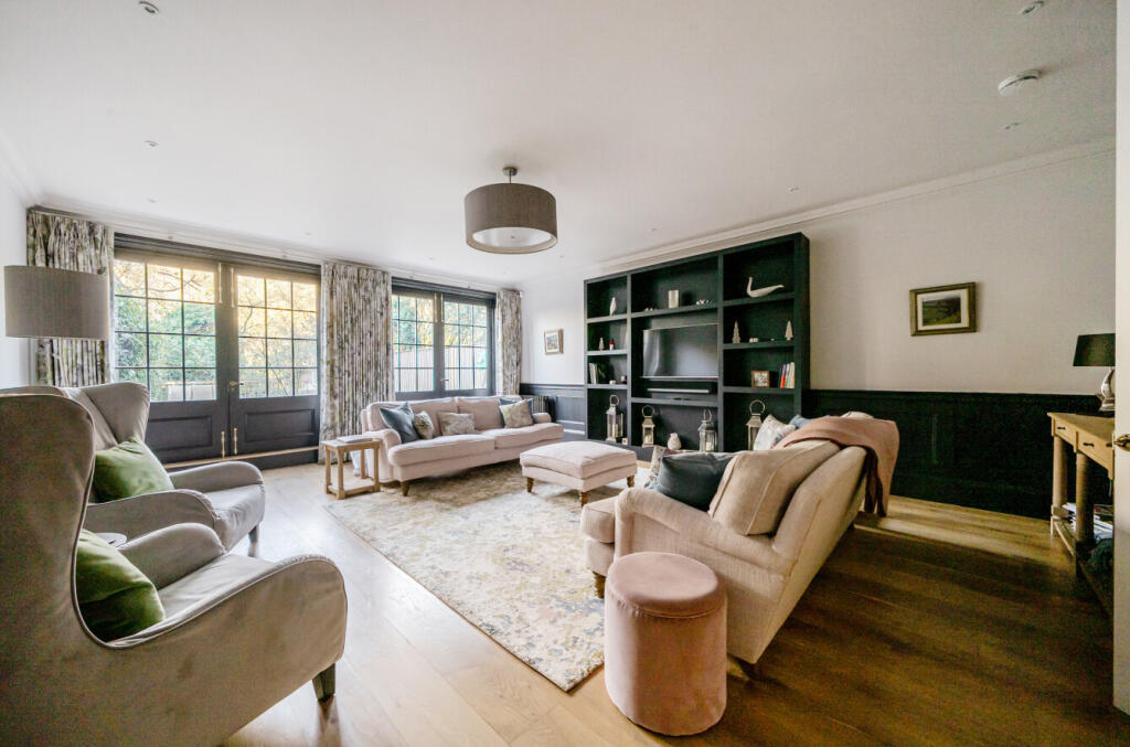 Additional image 32 of Woodclyffe Drive, Chislehurst, Kent, BR7