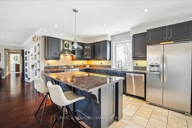 Additional image 6 of 390 Upper Middle Rd Unit 306