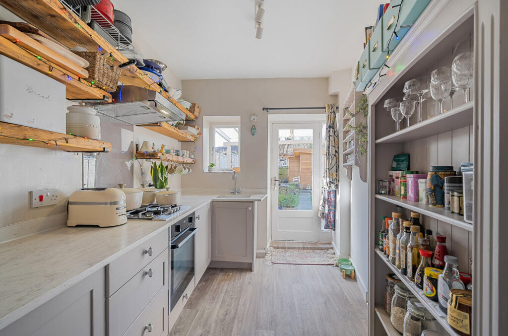 Additional image 4 of Northload Street, Glastonbury, BA6