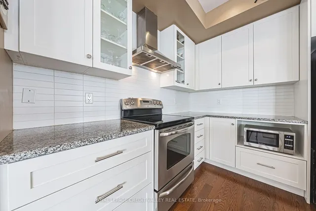 Additional image 17 of 1 Little Britain Cres