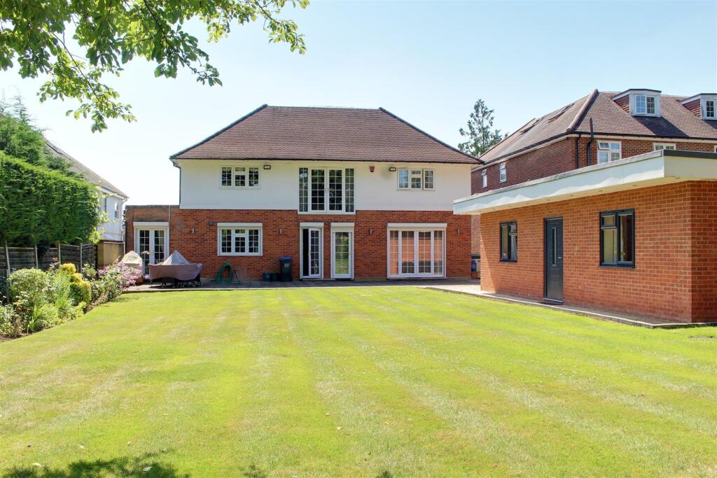 Additional image 17 of Mymms Drive, Brookmans Park, Hatfield