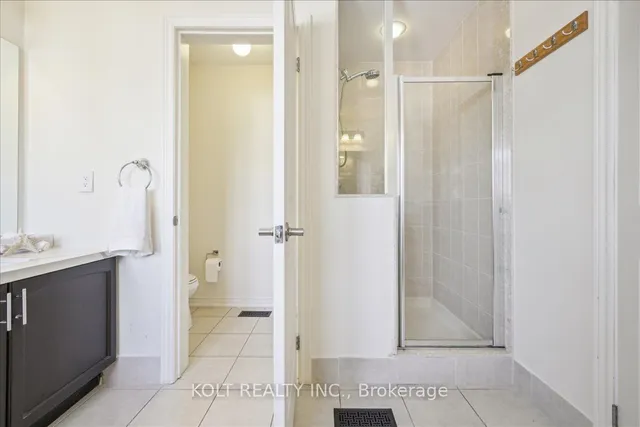 Additional image 31 of 40 Military Cres