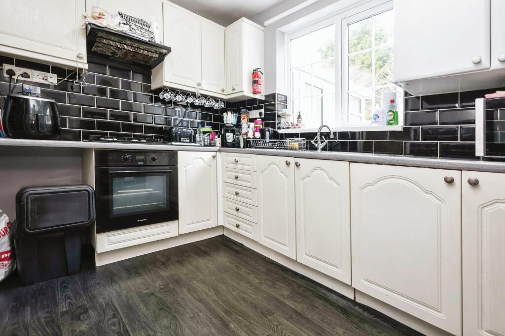 Additional image 4 of Thimblemill Road, SMETHWICK, West Midlands, B67