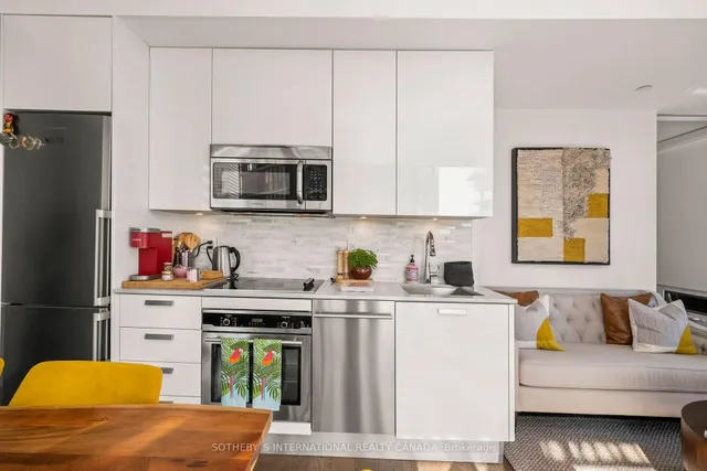 Additional image 7 of 42 Charles St Unit 1702