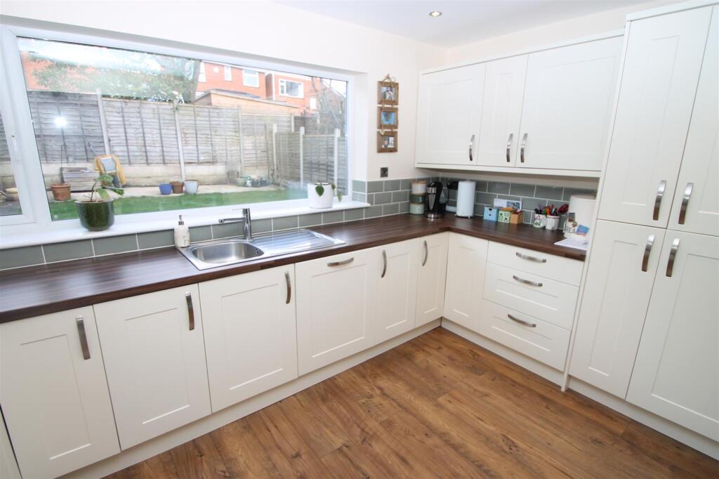 Additional image 13 of Broadway Avenue, Halesowen