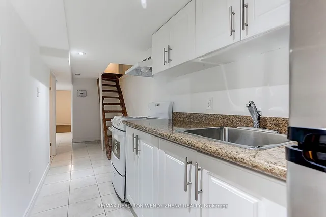 Additional image 24 of 2179 Dundas St