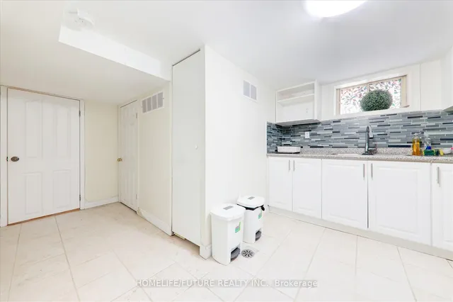 Additional image 26 of 53 Applefield Dr