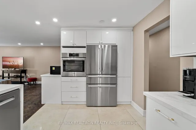 Additional image 25 of 130 Neptune Dr Unit 1501