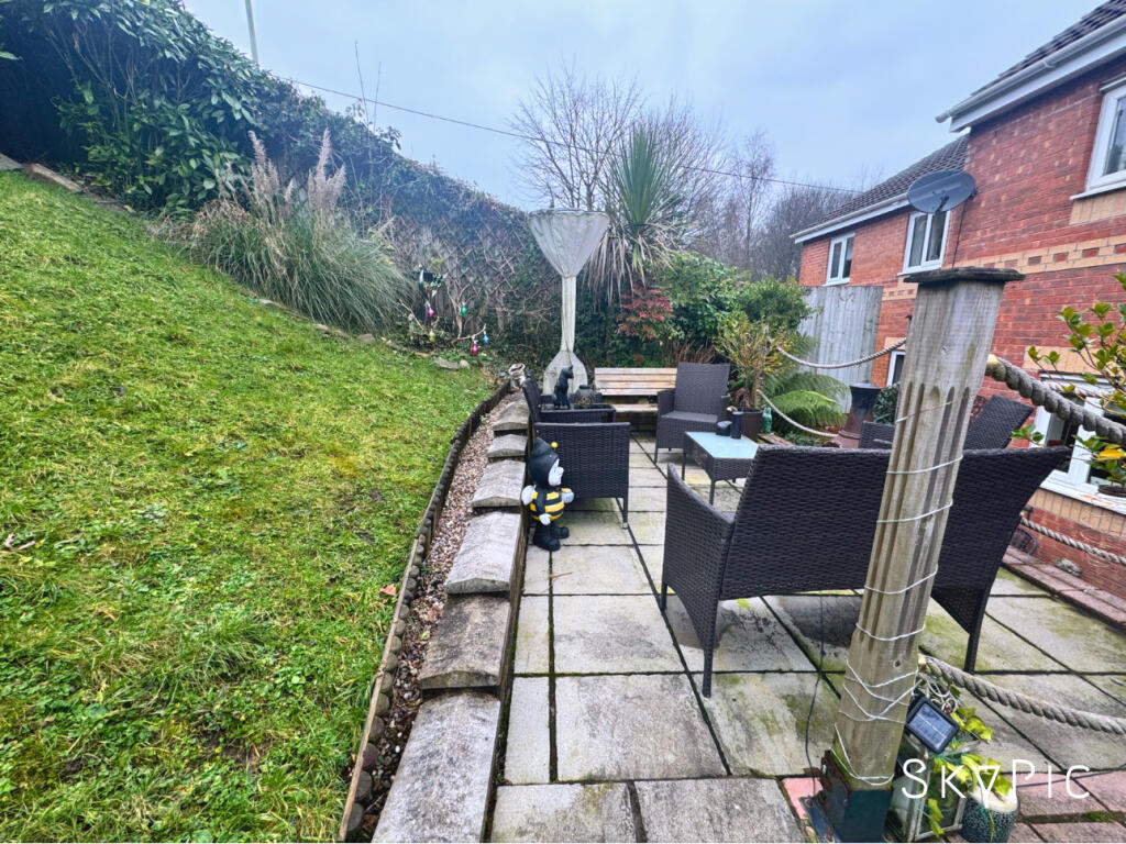 Additional image 20 of Golygfa'R Eglwys, Pontypridd