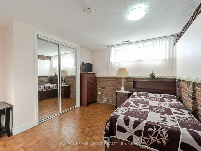 Additional image 32 of 7660 Darcel Ave