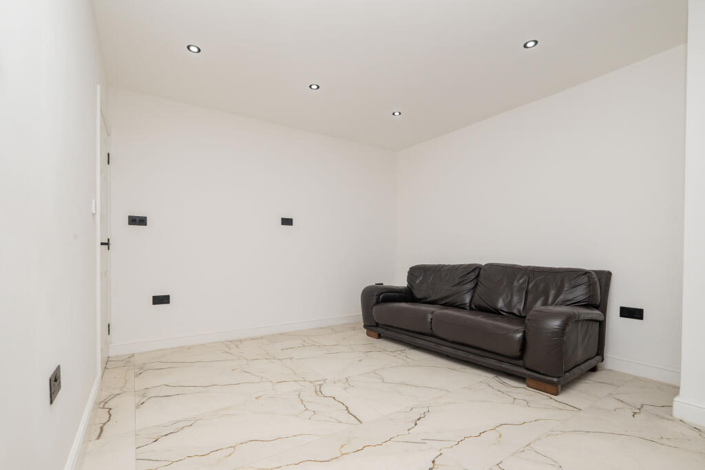 Additional image 11 of The Grove, Birmingham, B43