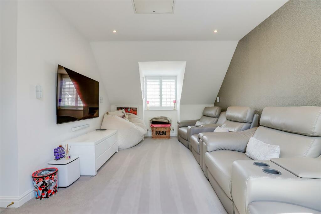 Additional image 9 of 20 Heol Neuadd Cogan, Penarth, CF64 3RQ