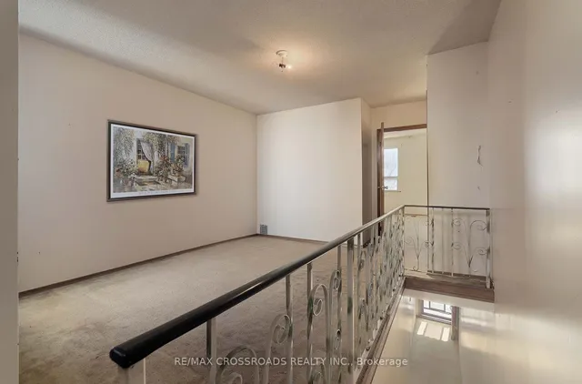 Additional image 11 of 734 Adelaide St