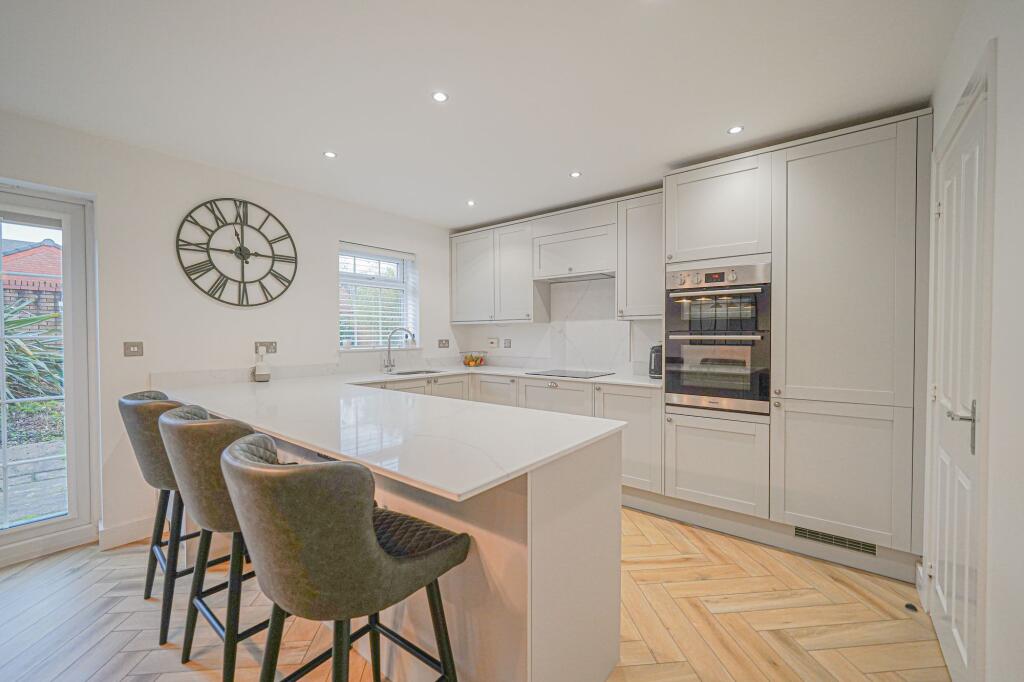 Additional image 20 of Boundary Lane, Shirley, B90