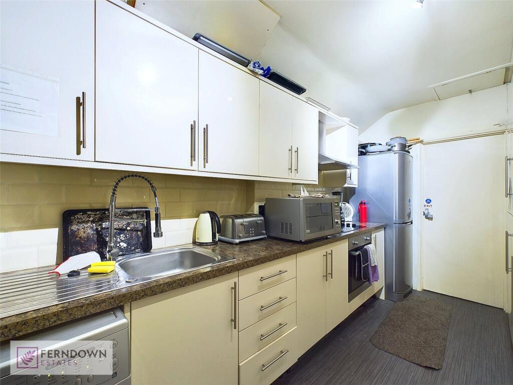 Additional image 6 of Holly Lane, Marston Green, B37