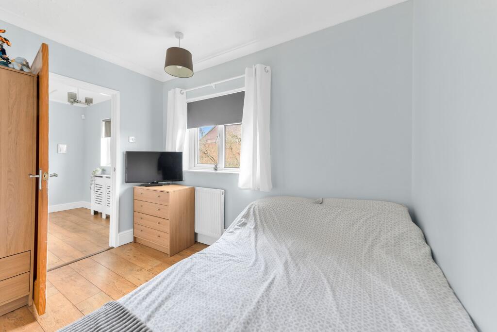 Additional image 11 of Slades Drive, Chislehurst, BR7