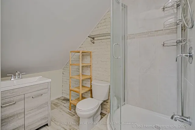 Additional image 28 of 109 High Park Ave