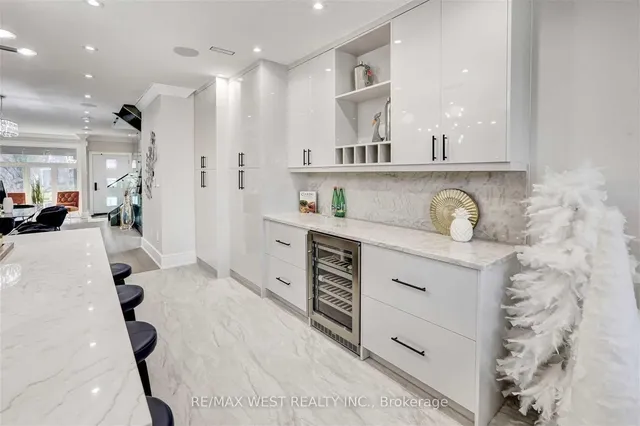 Additional image 12 of 94 Lake Cres